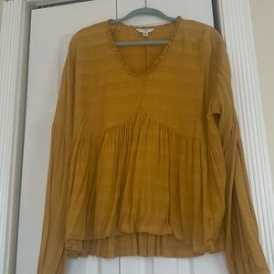 Women’s blouse (gold)
